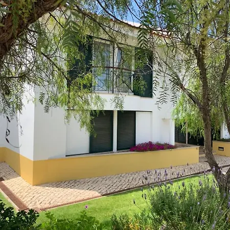 Superb, Relaxing And Tranquil 3 Bed In Algarve شقة فيلامورا