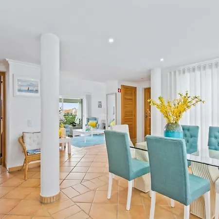Superb, Relaxing And Tranquil 3 Bed In Algarve Βιλαμούρα