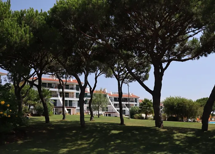 Daire Superb, Relaxing And Tranquil 3 Bed In Algarve