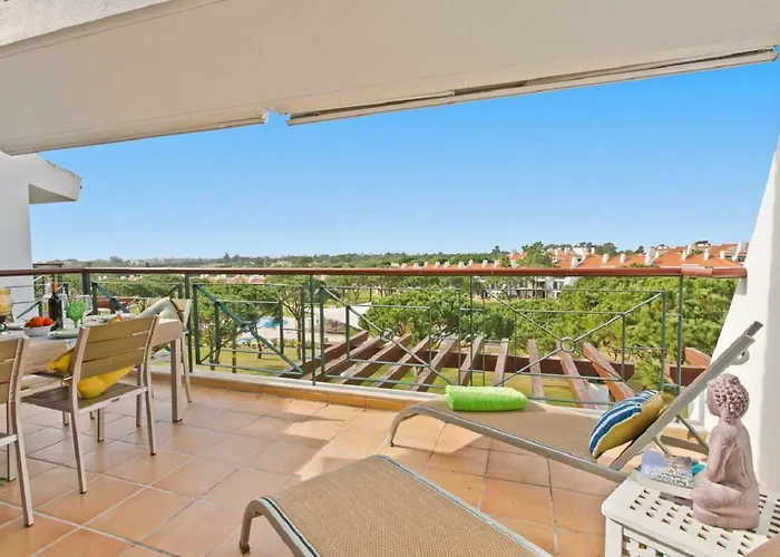Daire Superb, Relaxing And Tranquil 3 Bed In Algarve