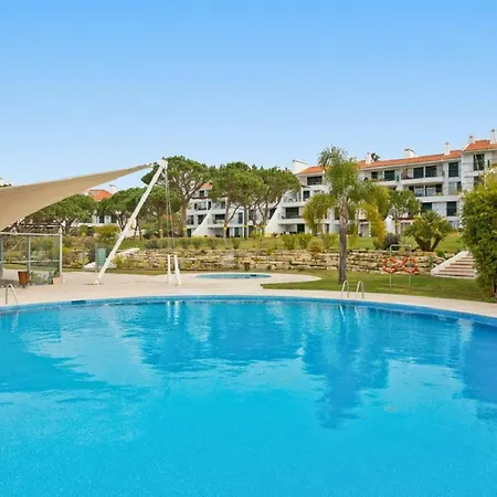 Superb, Relaxing And Tranquil 3 Bed In Algarve Апартаменты